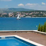 Villa Seaside Luxury With A Swimming Pool Okrug Gornji, Ciovo - 24340 Trogir