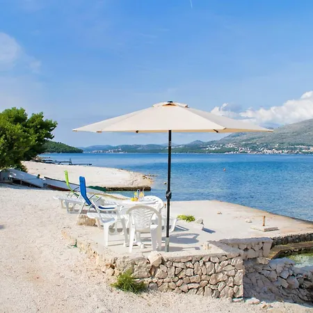 Seaside Luxury With A Swimming Pool Okrug Gornji, Ciovo - 24340