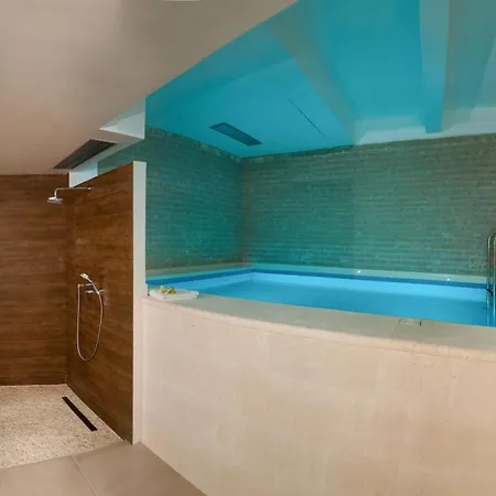 Seaside Luxury With A Swimming Pool Okrug Gornji, Ciovo - 24340 别墅 特罗吉尔