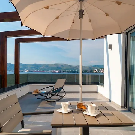 别墅 Seaside Luxury With A Swimming Pool Okrug Gornji, Ciovo - 24340 *