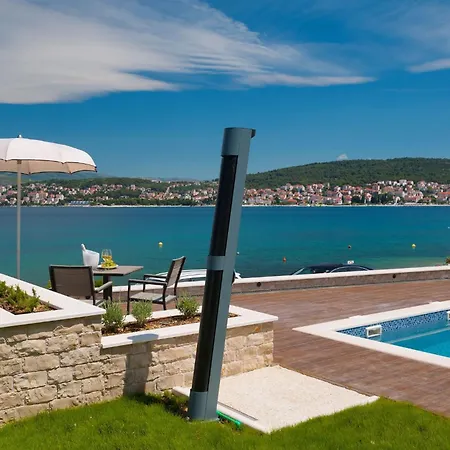 Seaside Luxury With A Swimming Pool Okrug Gornji, Ciovo - 24340 Villa *
